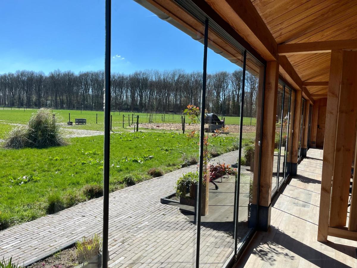 'T Heidepaleis Bed & Breakfast Garderen Exterior photo