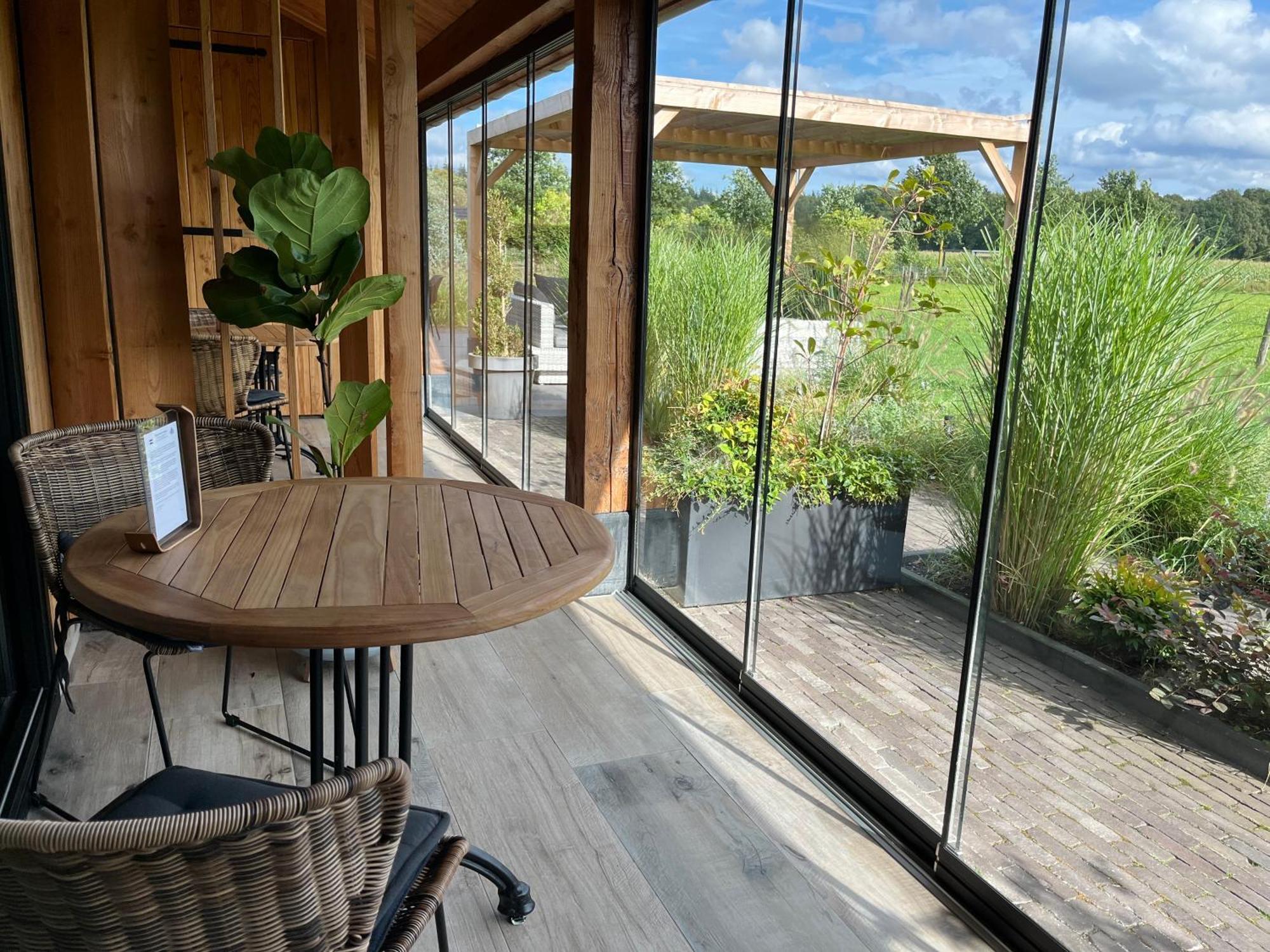 'T Heidepaleis Bed & Breakfast Garderen Exterior photo